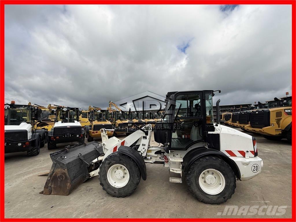 CAT 908M Hjullastere