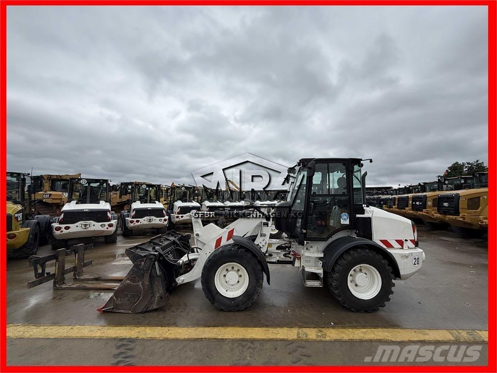CAT 908M Hjullastere