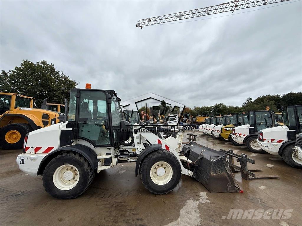 CAT 908M Hjullastere