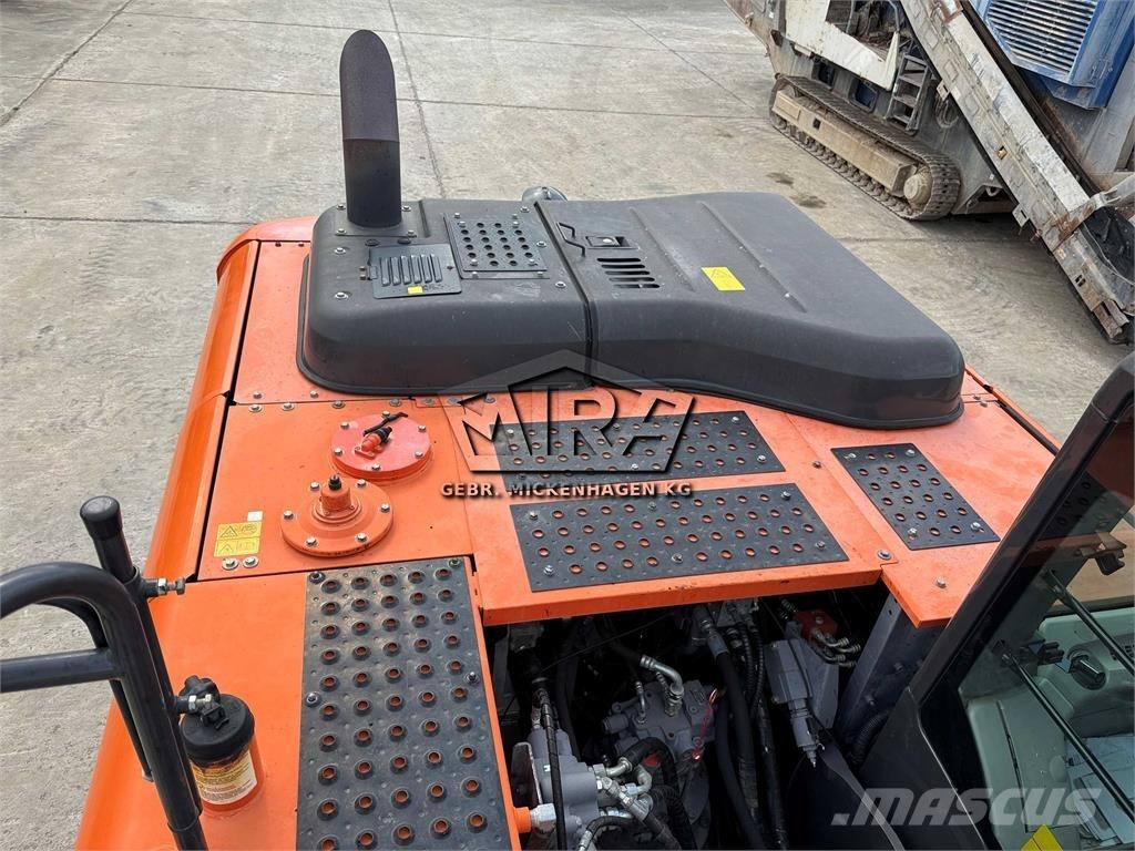 Hitachi ZX 220W-6 Hjulgravere