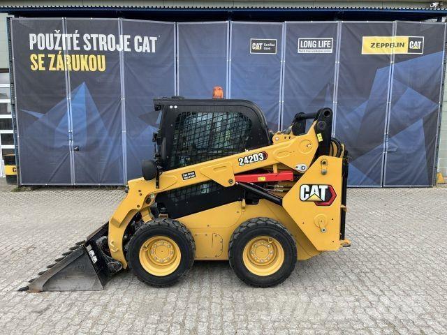 CAT 242D3 Anlegg - Annet