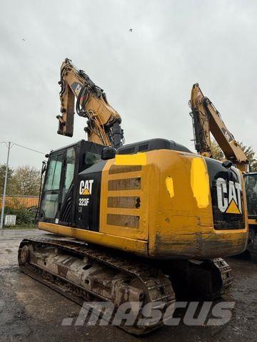 CAT 323 F Beltegraver