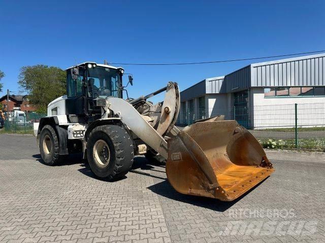 CAT 938 M / High Lift Hjullastere