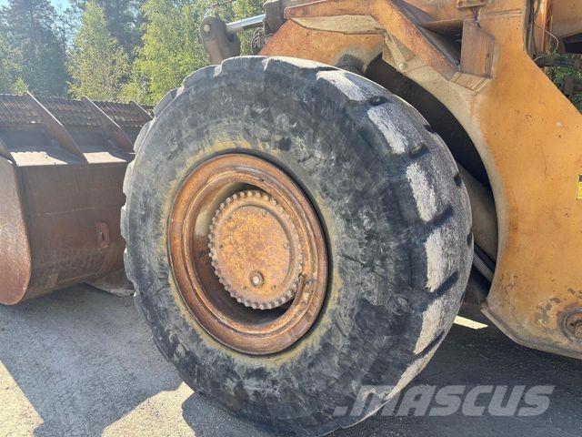 CAT 988 B Hjullastere