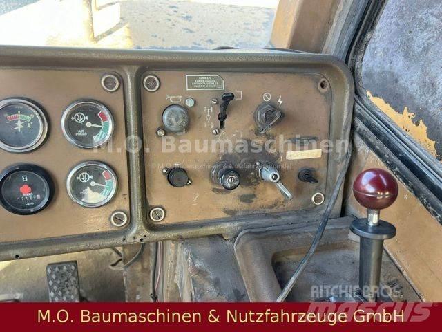 CAT erpillar D25C Rammestyrte Dumpere