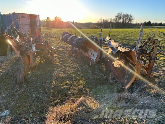 Dücker Schneepflug Vendeploger