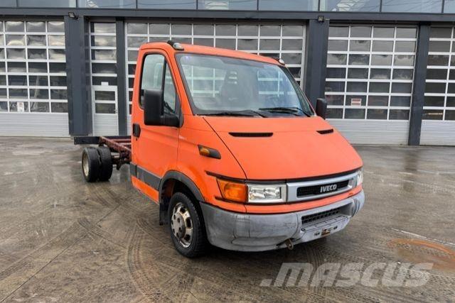 Iveco 35C12 4x2 Andre varebiler