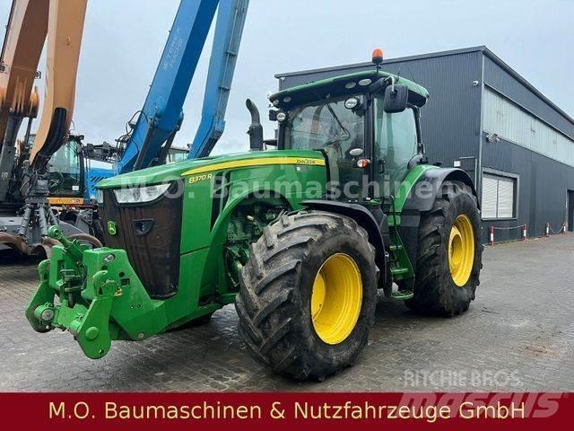 John Deere 8370 R Frontlastere og graveredskap