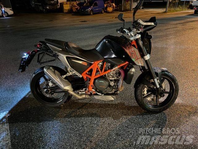 KTM 690 DUKE Andre lastebiler