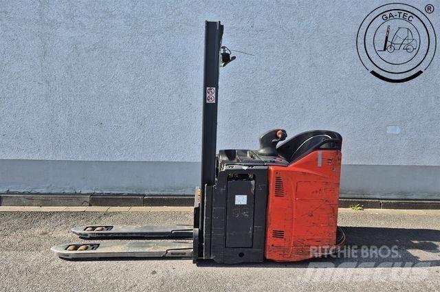 Linde D14SP-133-01 Høytløftende plukketruck