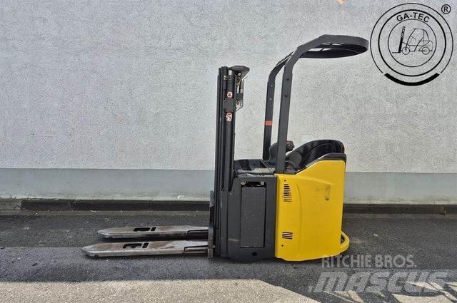Linde L14SP Høytløftende plukketruck
