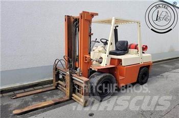 Nissan BF03A35U Propan trucker