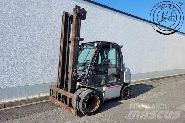 Nissan YG1D2A320 Diesel Trucker