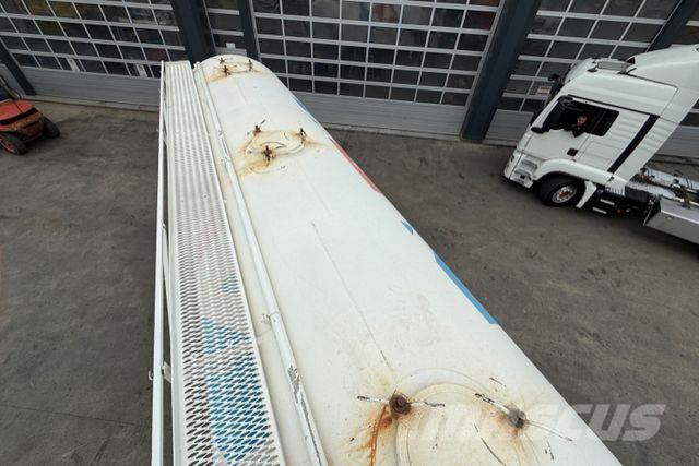Spitzer 34m3 Tanksemi