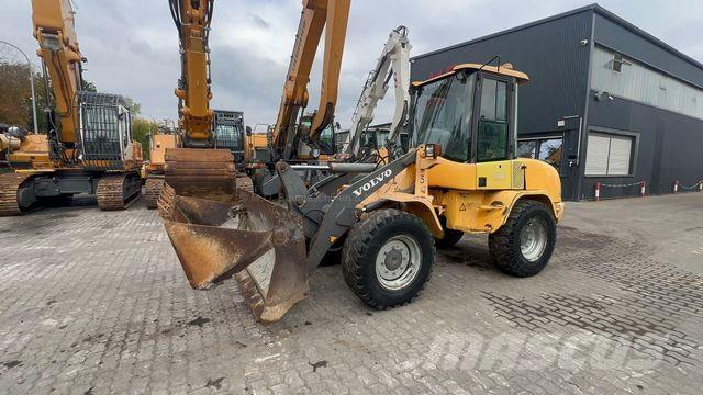 Volvo L30B Hjullastere