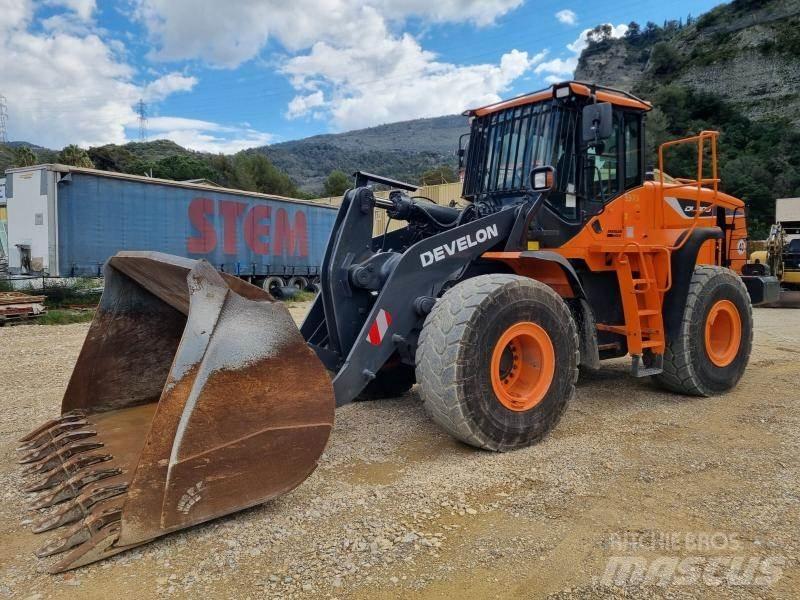 Doosan DL300 Hjullastere