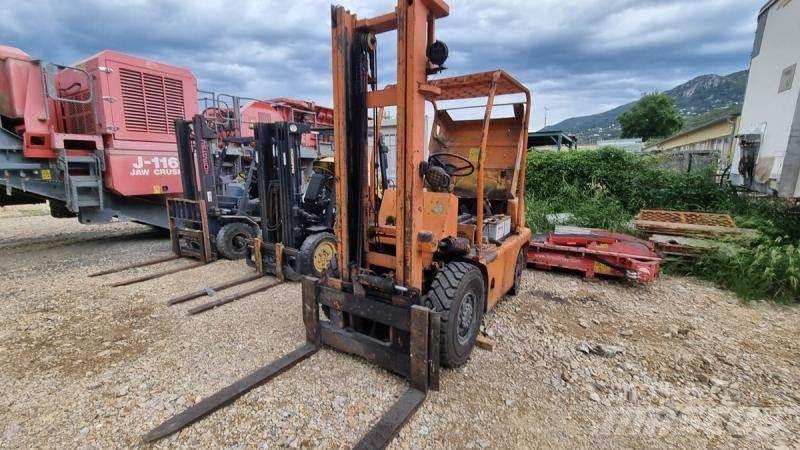 Komatsu FD25T Gaffeltrucker - Annet