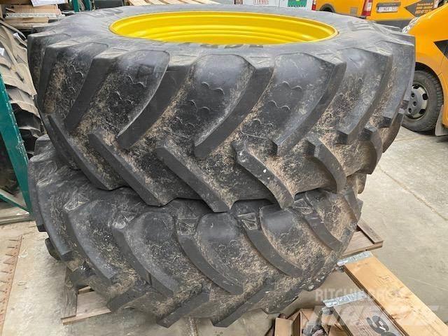 John Deere 7R Dekk, hjul og felger