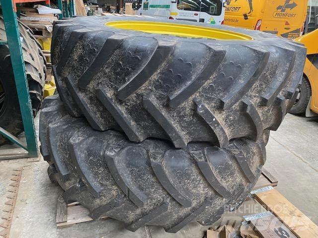 John Deere 7R Dekk, hjul og felger