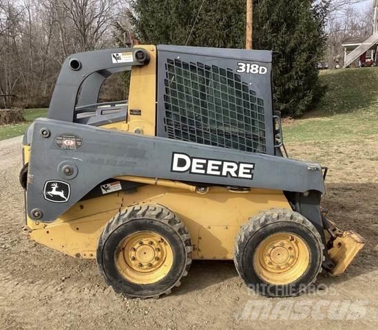 John Deere 318D Anlegg - Annet