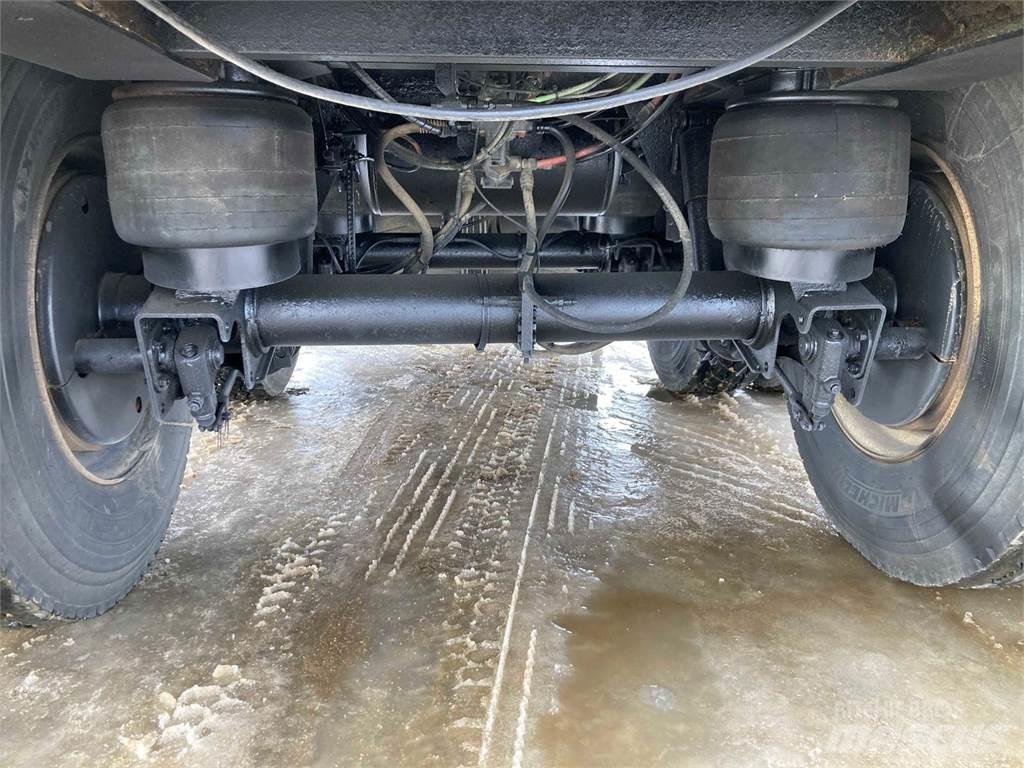 Advance  Tanktrailere