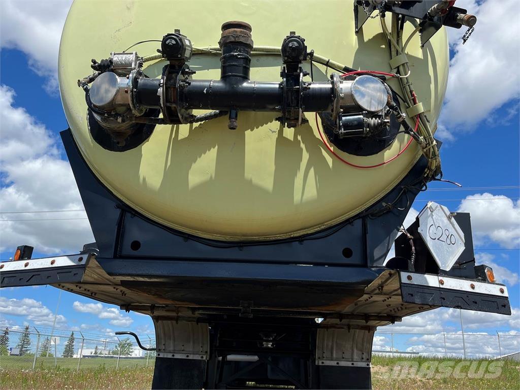 Advance  Tanktrailere