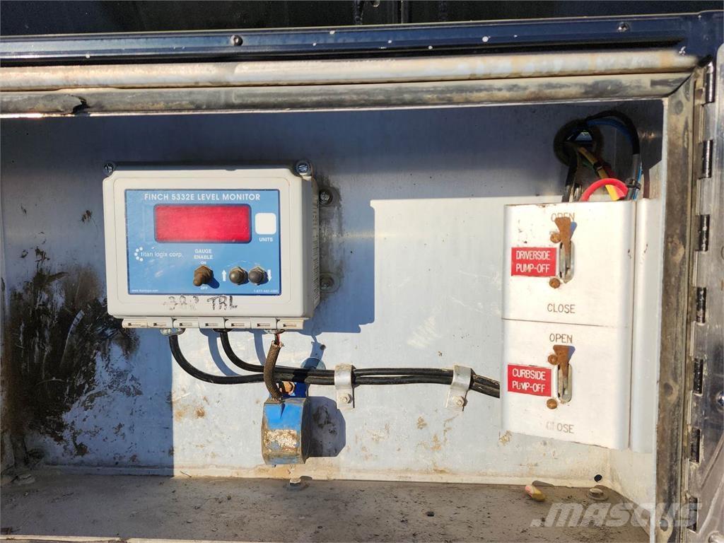 Advance  Tanktrailere