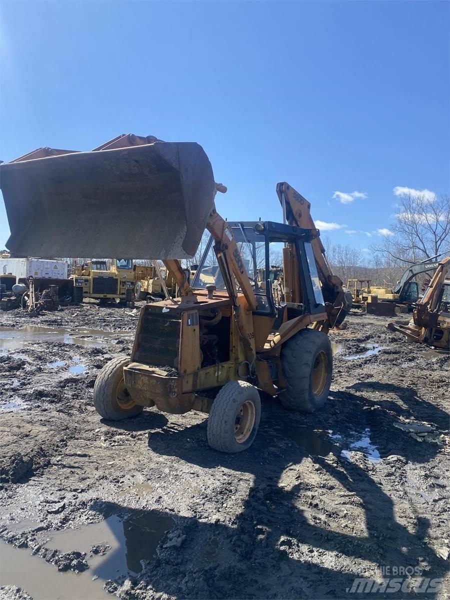 CASE 580D Traktorgravere