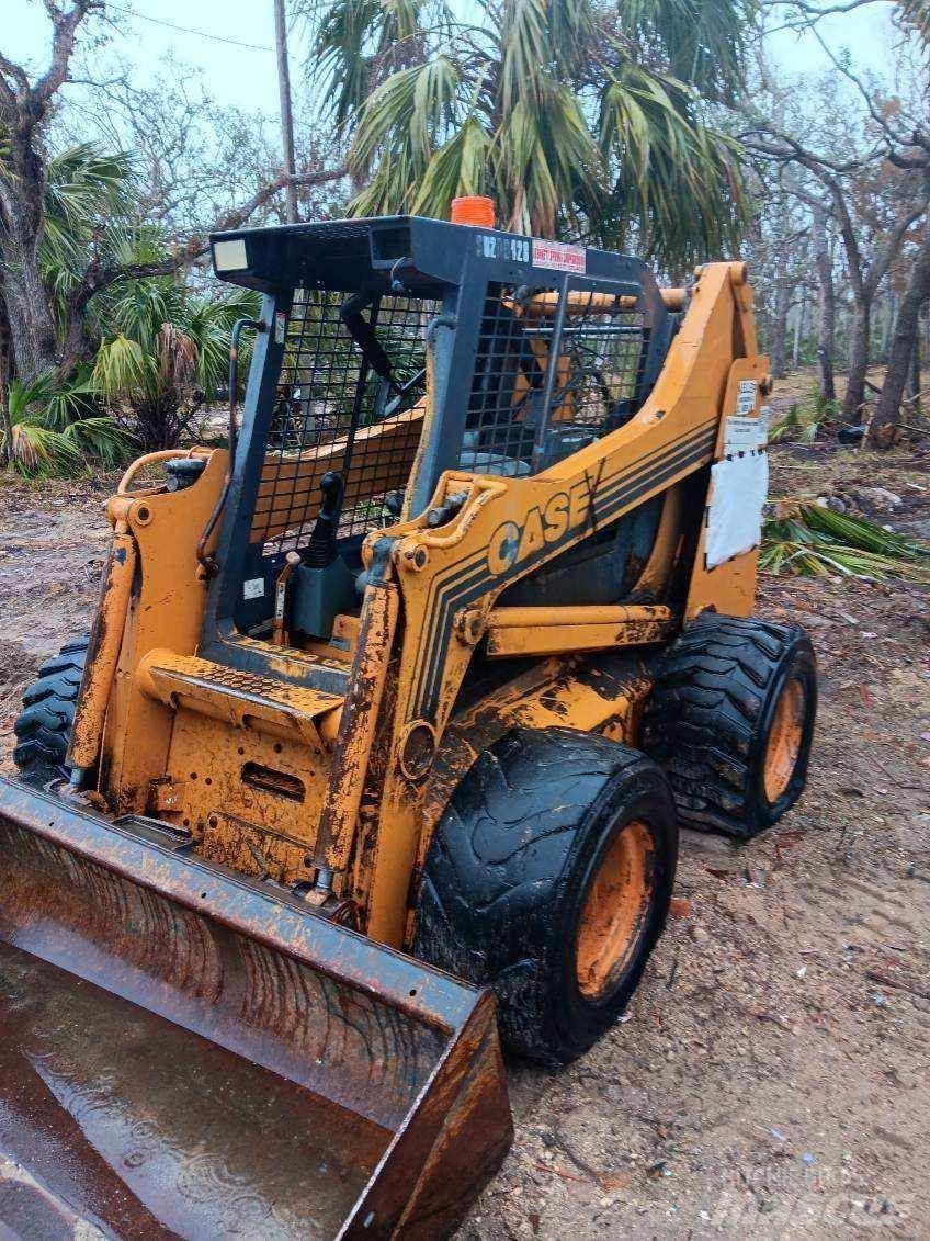 CASE 95XT Kompaktlastere