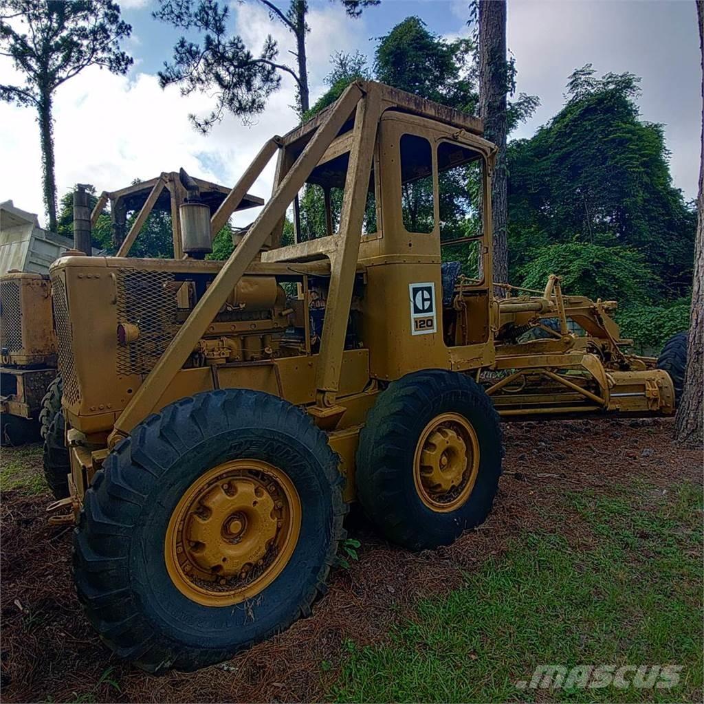 CAT 120 Veihøvler