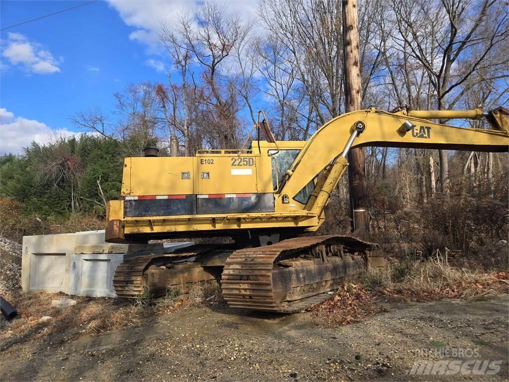 CAT 225D Beltegraver