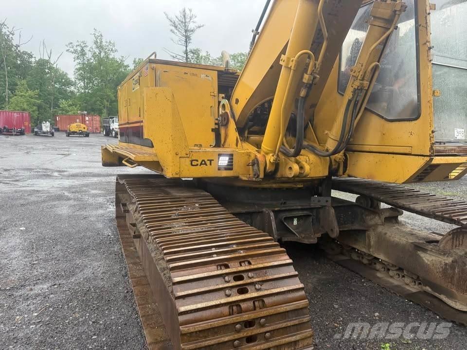 CAT 235B Beltegraver