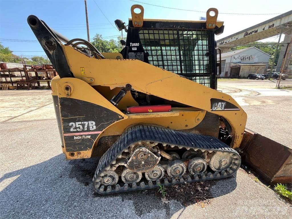 CAT 257B Kompaktlastere