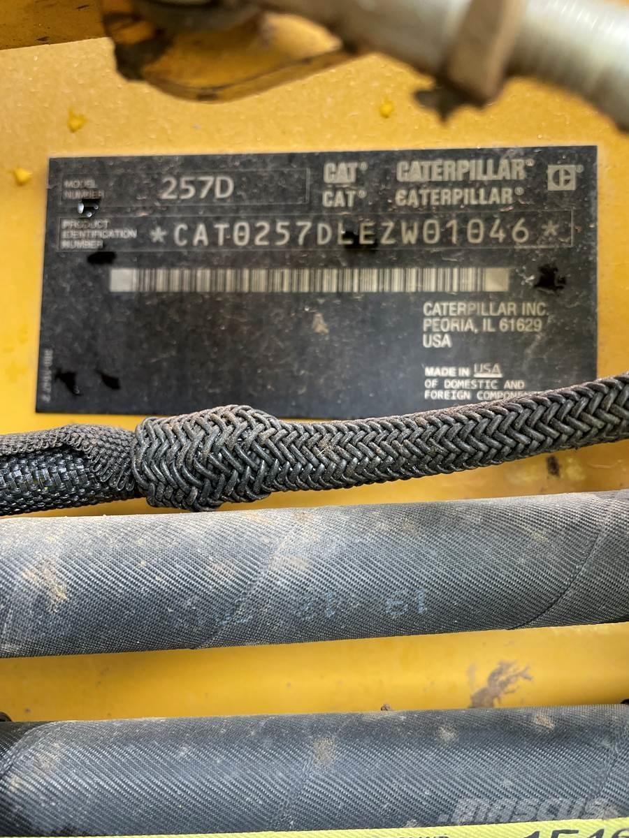 CAT 257D Kompaktlastere