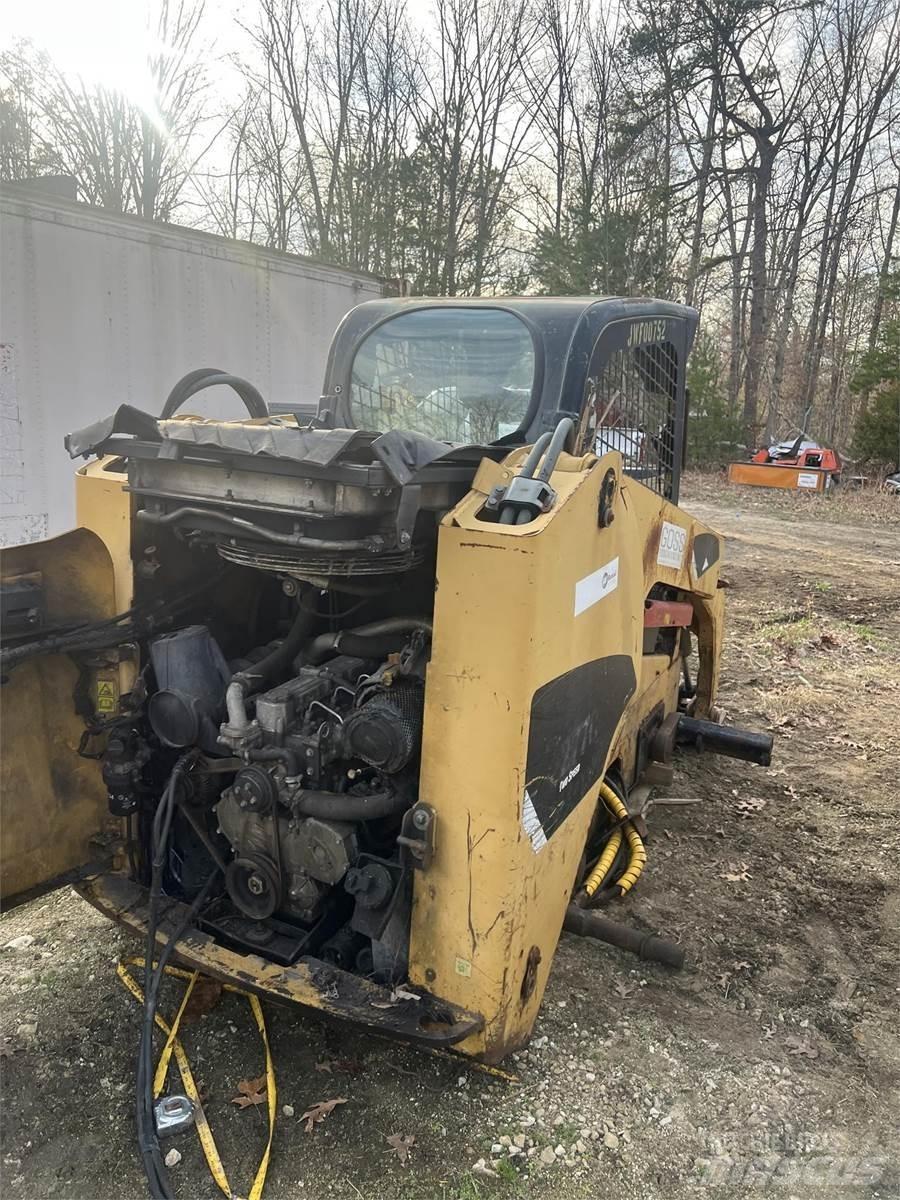 CAT 277C Krattknusere