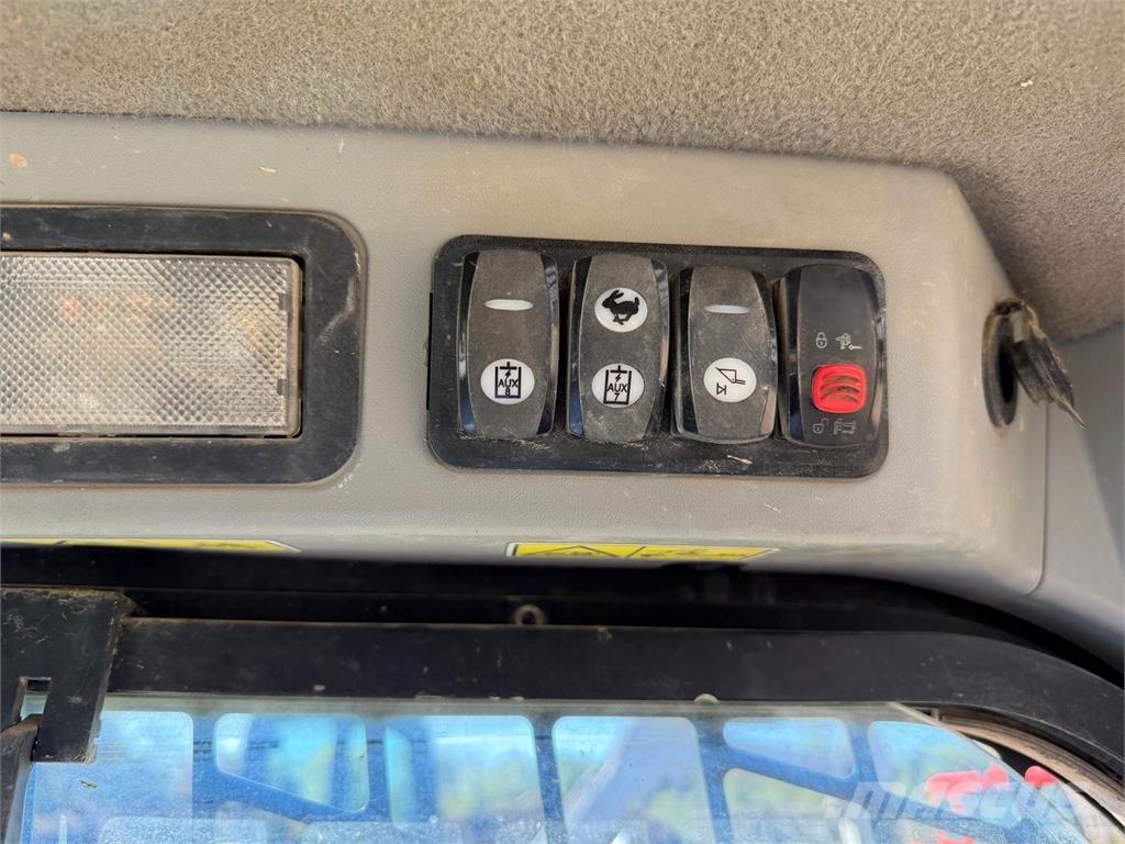 CAT 277D Kompaktlastere