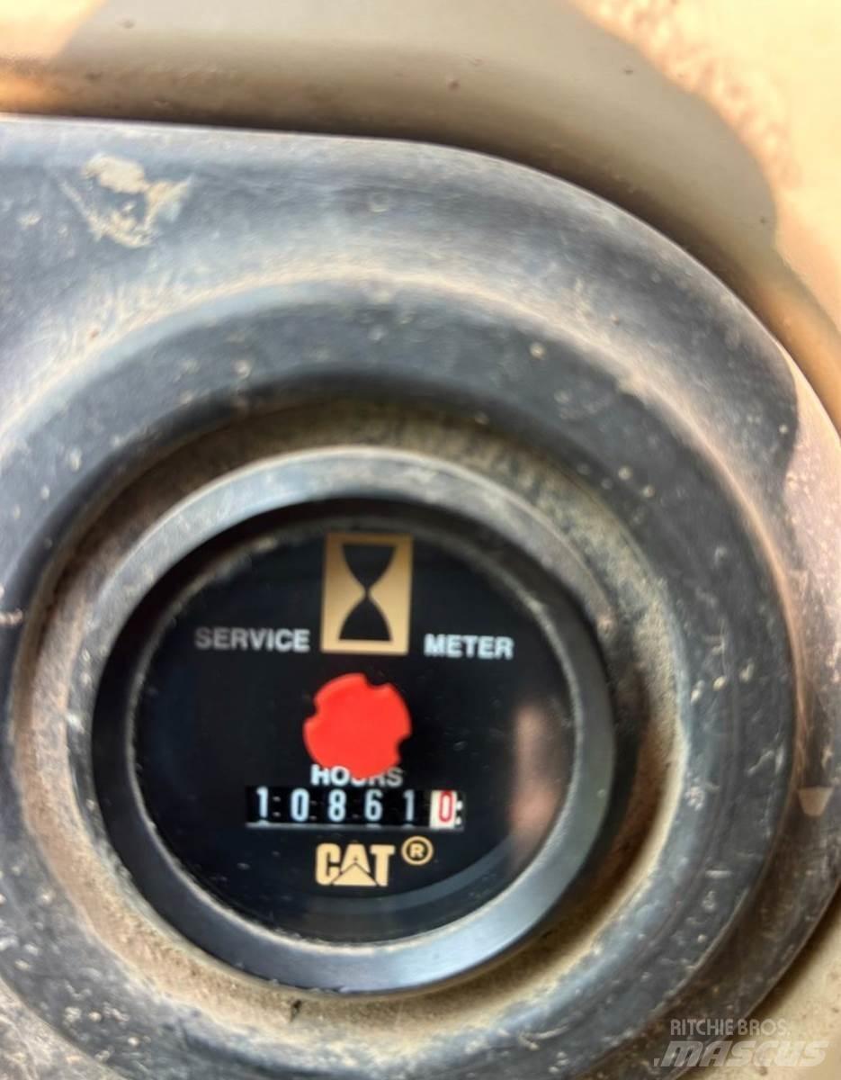 CAT 320C Beltegraver