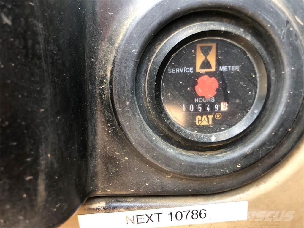 CAT 320CL Beltegraver