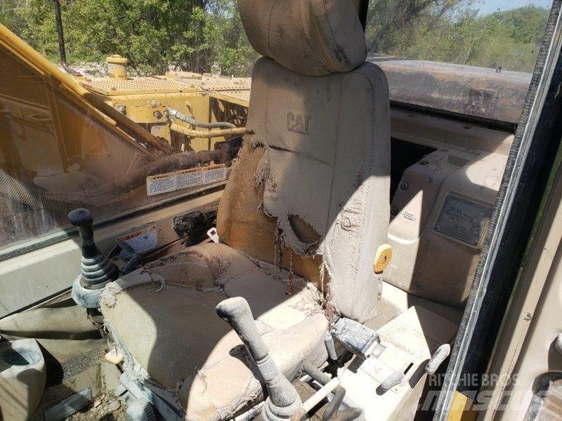 CAT 320L Beltegraver
