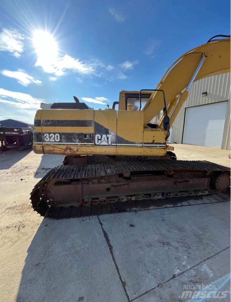 CAT 320L Beltegraver
