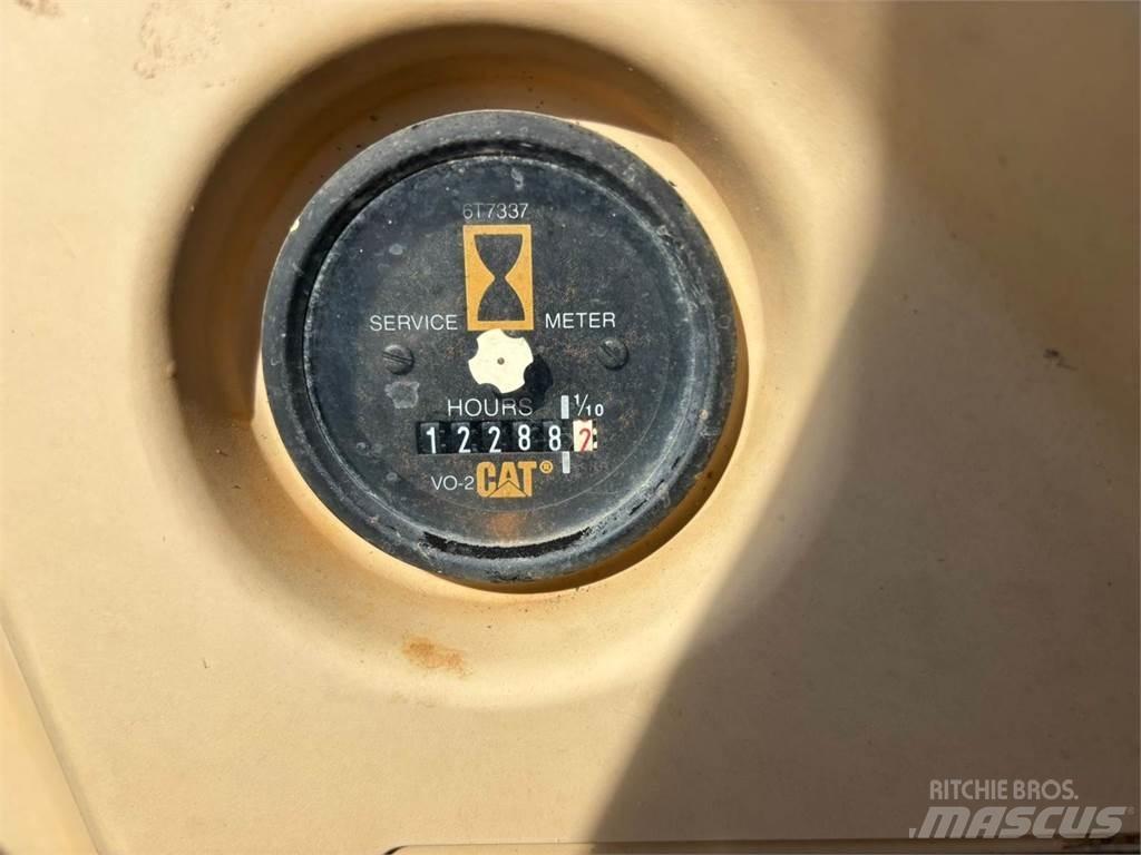CAT 320L Beltegraver