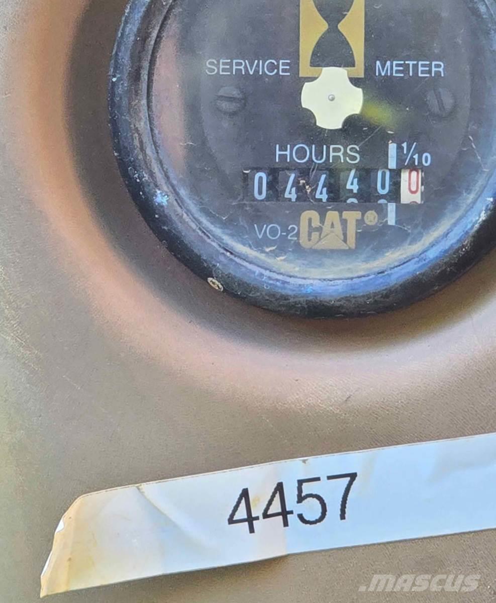 CAT 320L Beltegraver