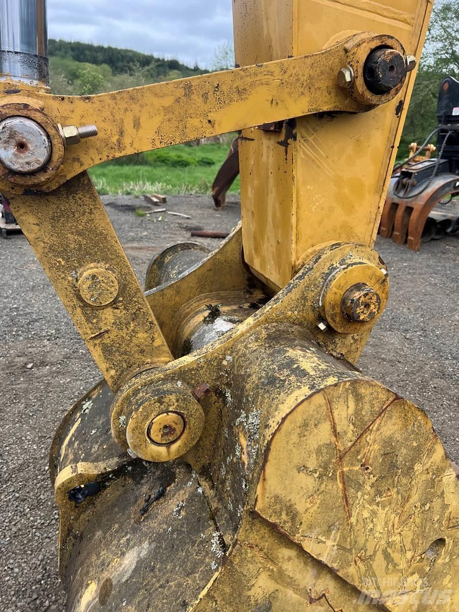 CAT 322C Beltegraver