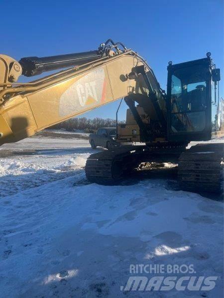 CAT 323FL Beltegraver