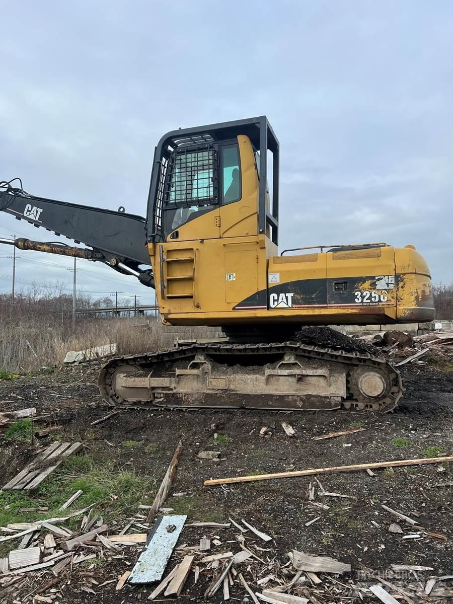 CAT 325C Knuckleboom lastere