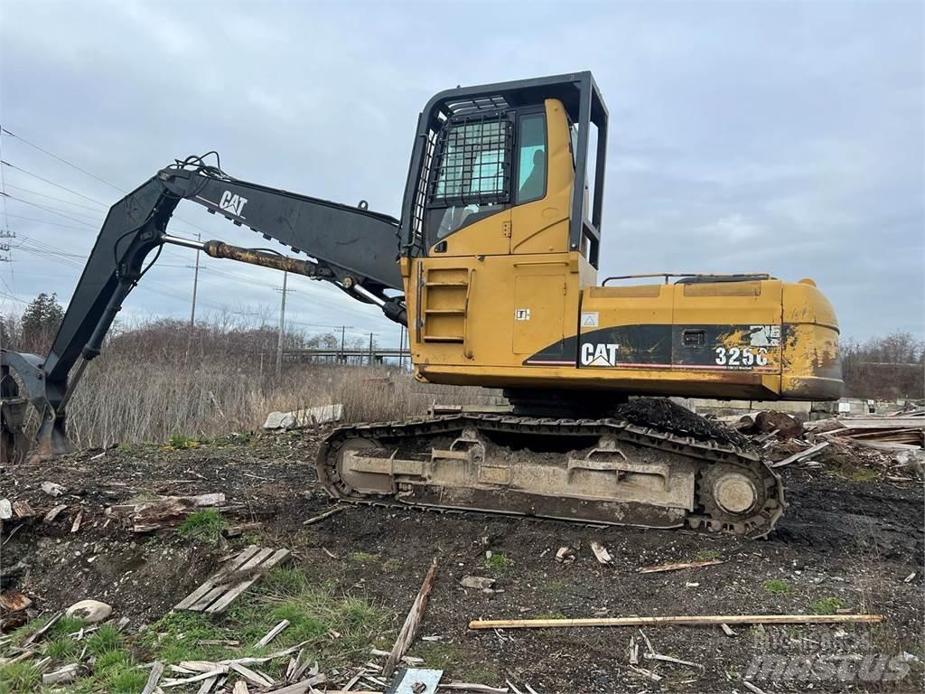 CAT 325C Knuckleboom lastere