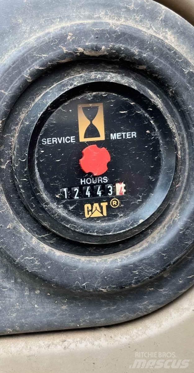 CAT 325CL Beltegraver