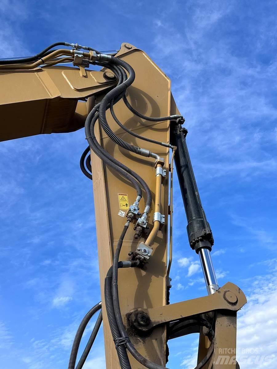 CAT 326 Beltegraver