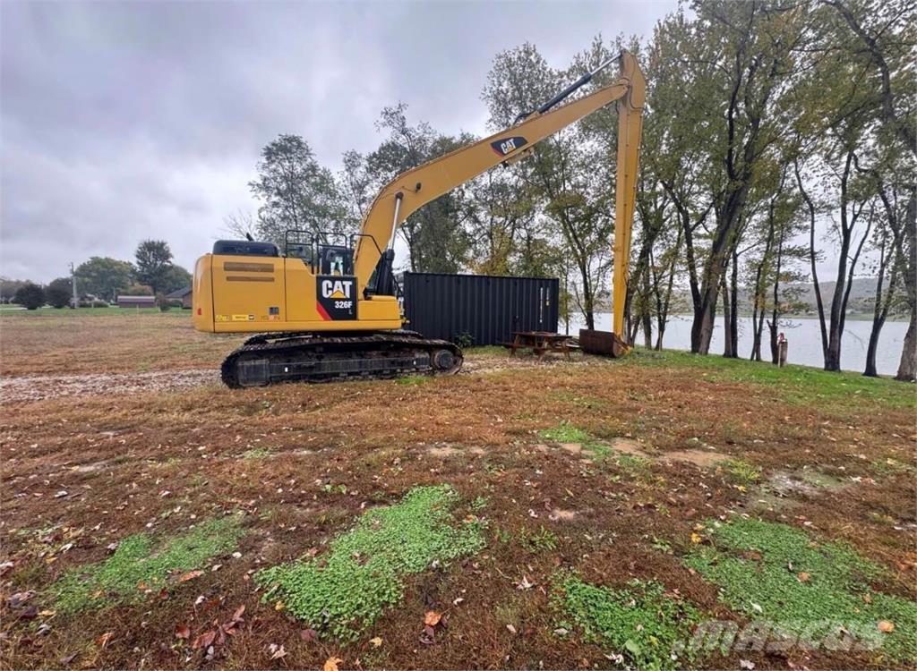 CAT 326F Gravemaskiner med lang bom