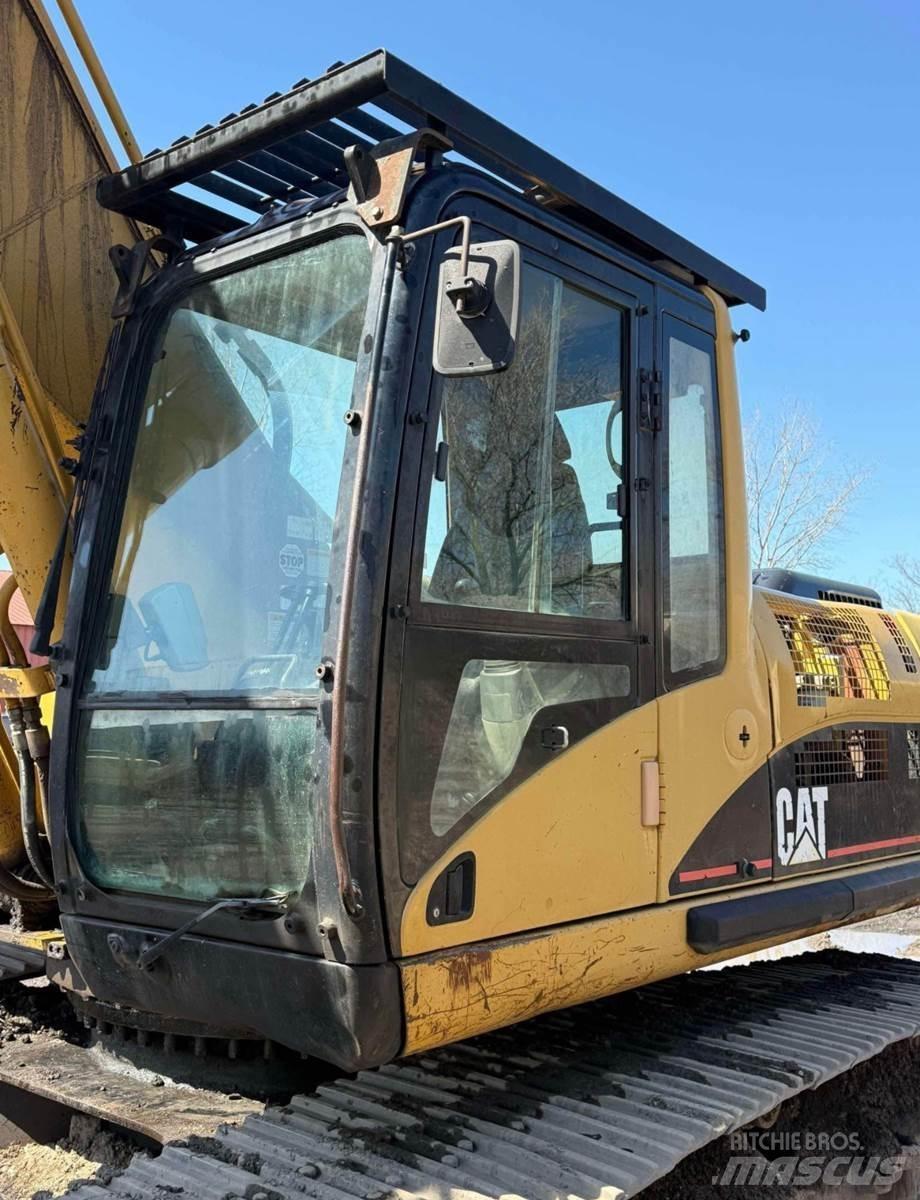 CAT 330C Beltegraver